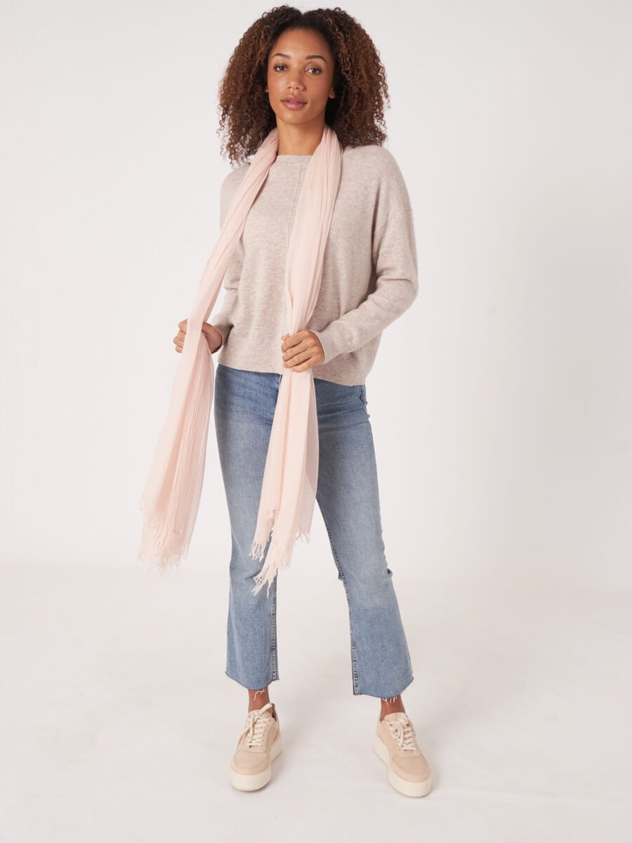 Repeat Cashmere Lichte Sjaal In Gekreukte Look