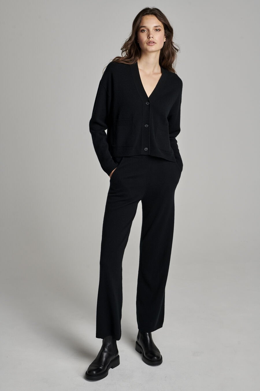 Repeat Cashmere Loose Fit Cashmere Vest Met Knopen