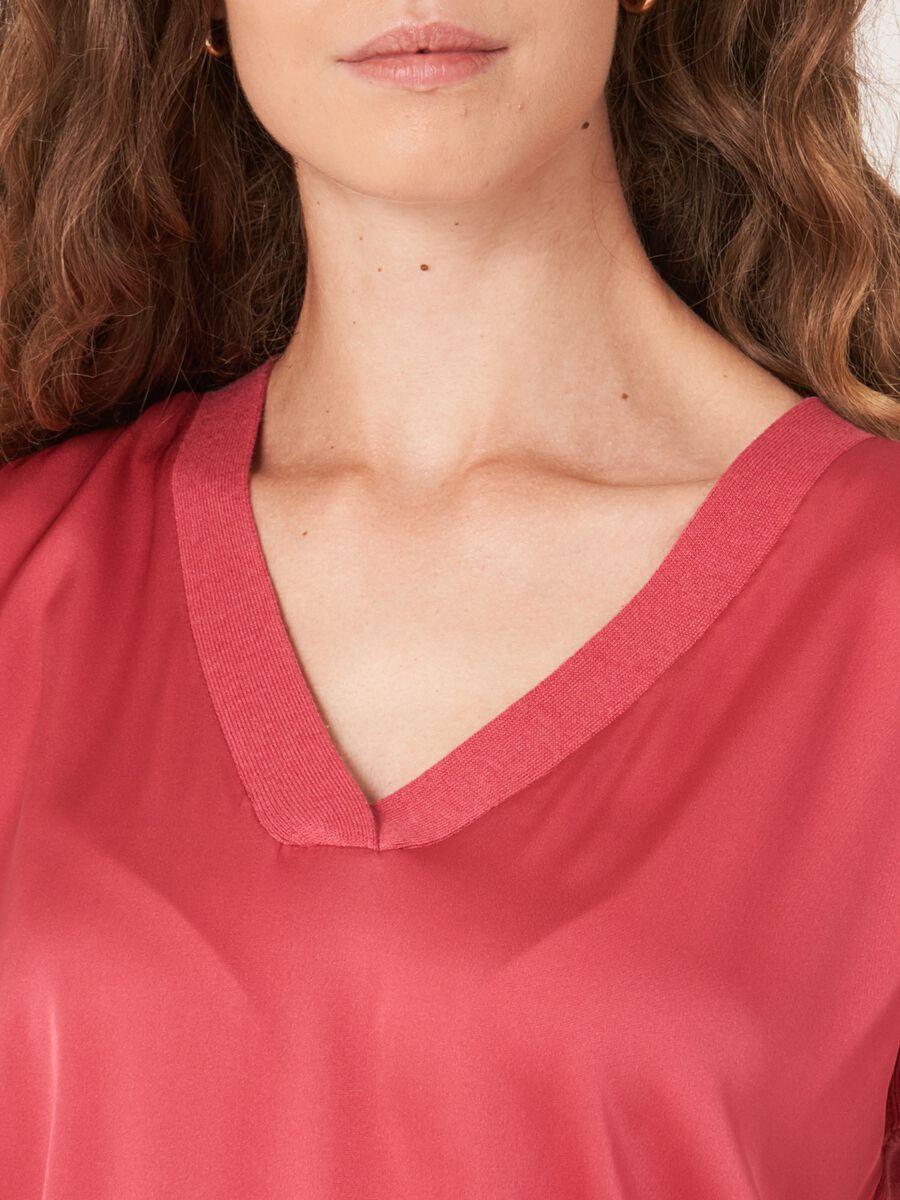 Repeat Cashmere Mouwloze Trui Met Zijden Voorkant