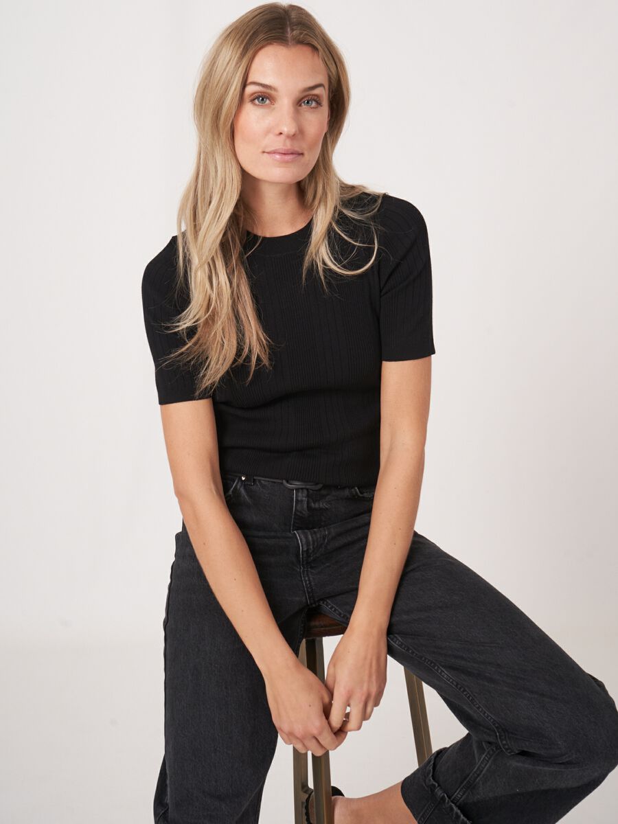 repeat cashmere Ribgebreide top met korte mouwen