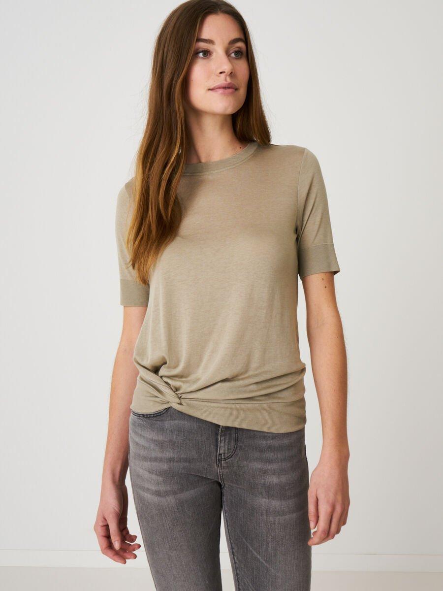 repeat cashmere T-shirt met geknoopte zoom