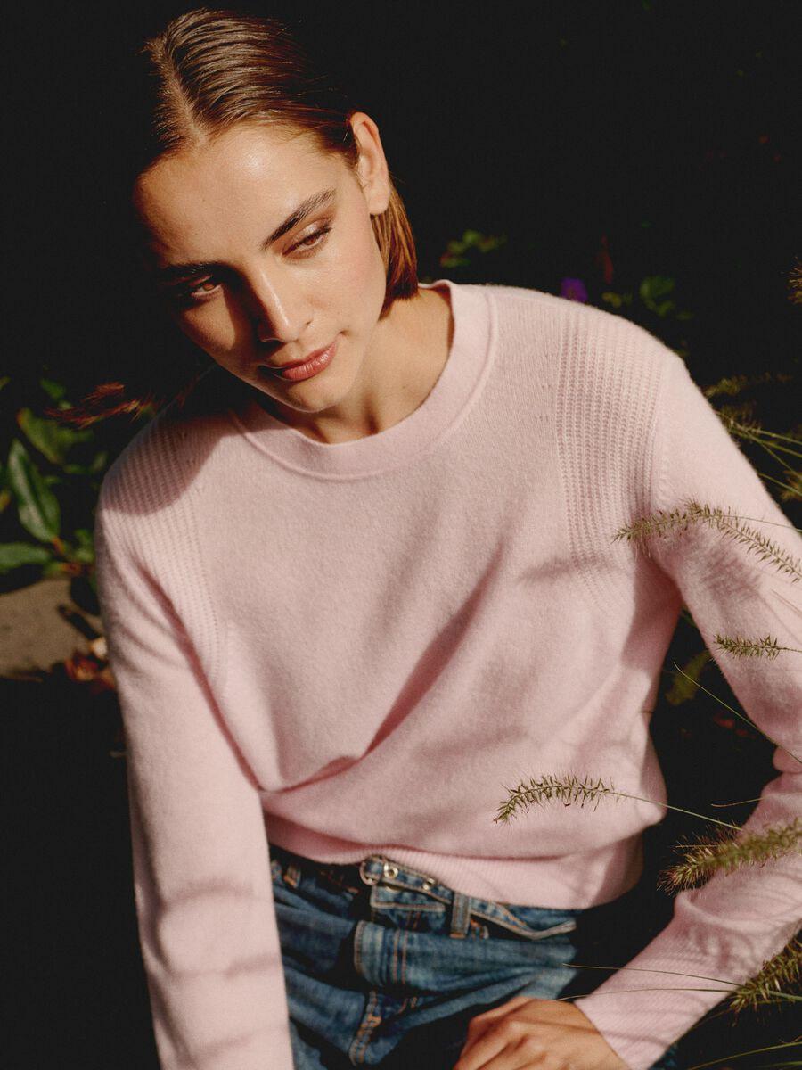 Repeat Cashmere Ronde Hals Cashmere Trui Met Schouderdetail