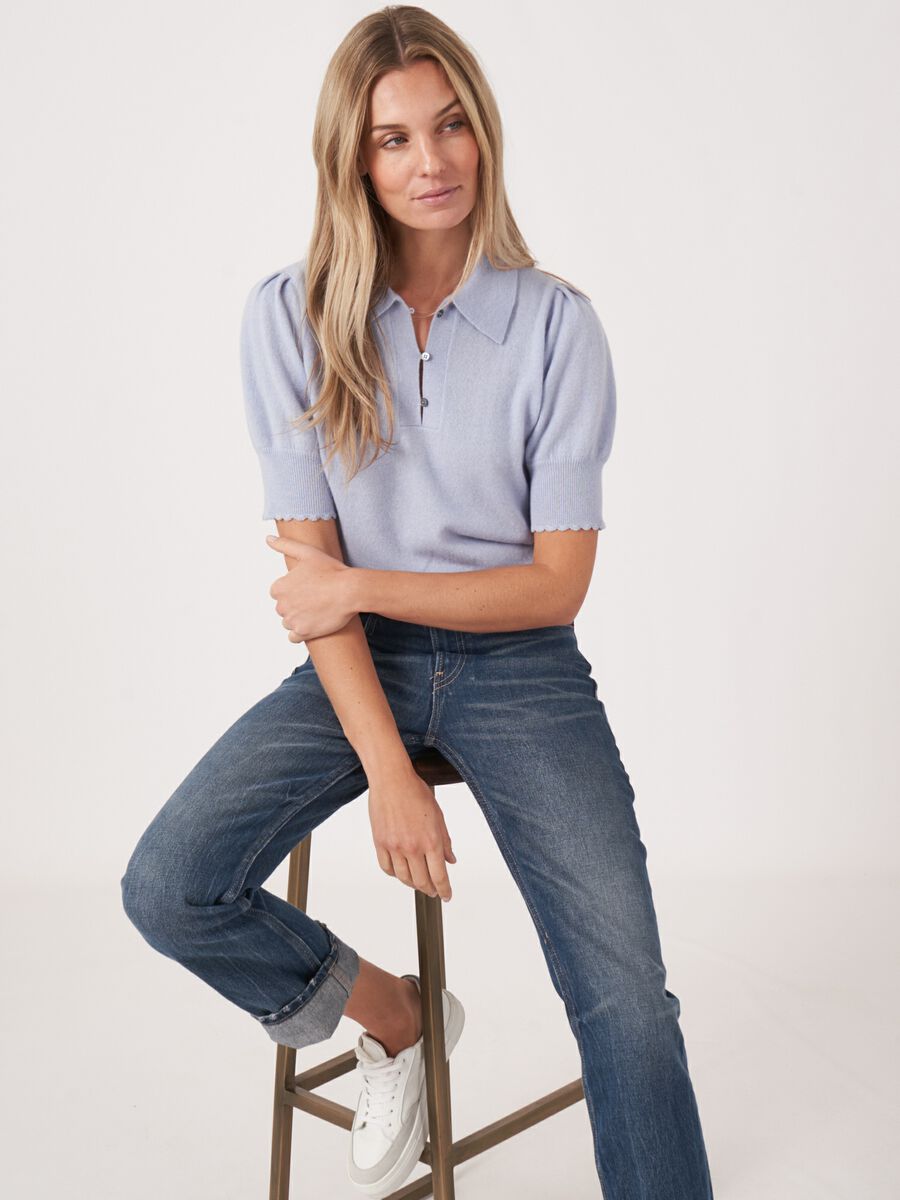 repeat cashmere Trui met polokraag en korte pofmouw met gehaakte details