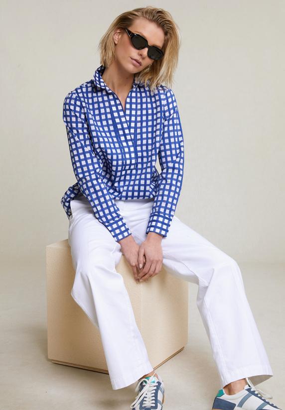 River Woods Blauw/wit Geruite V-hals Blouse