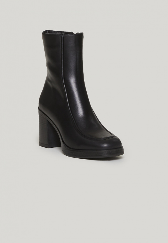 River Woods Zwarte Lederen Enkellaarzen Hoge Hak