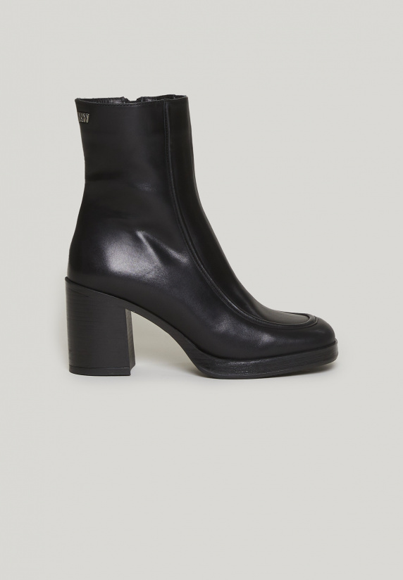 river woods Zwarte lederen enkellaarzen hoge hak