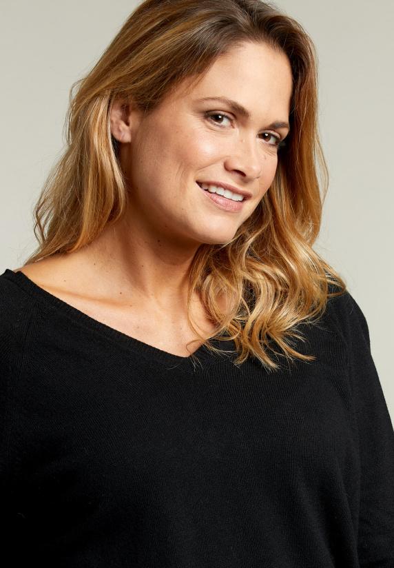 River Woods Zwarte Trui Met V-hals En V-achterkant