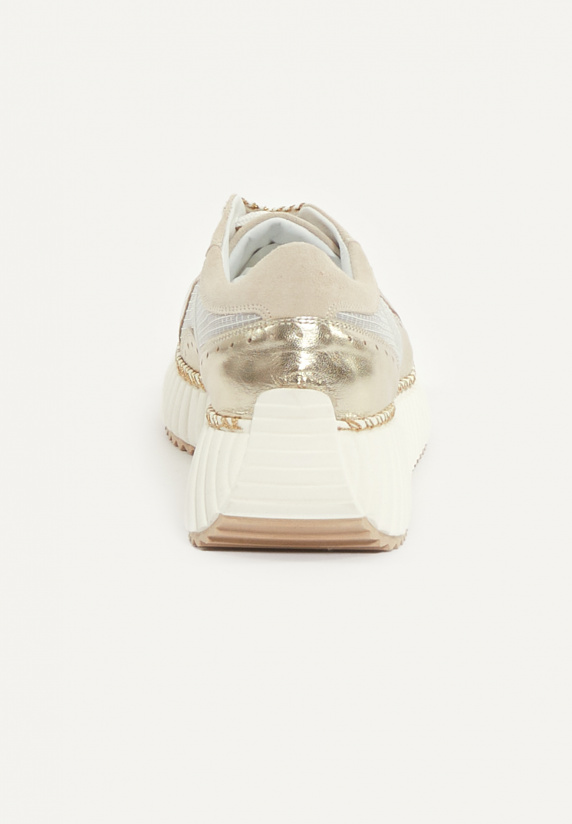 River Woods Sneakers Met Veters Detail In Goudkleur