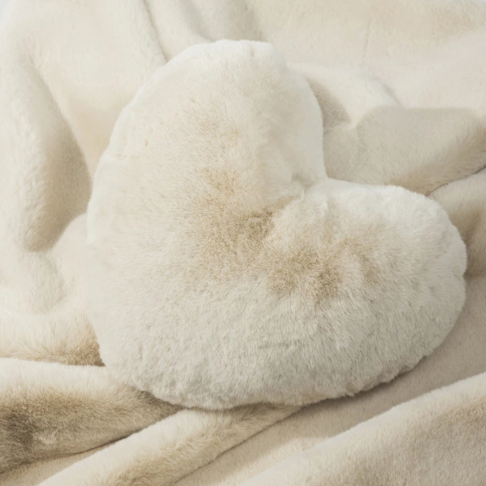 Riviera Maison Faux Fur Kussen Heather Heart