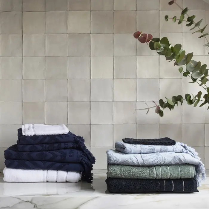 Riviera Maison Handdoek RM Hotel Wit 50x30