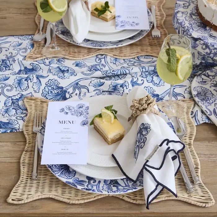 Riviera Maison Tafelkleed Floral Island 270x150