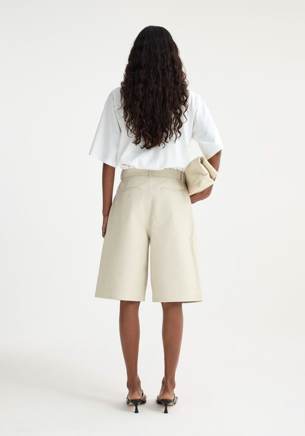 Róhe Leather Loose-fit Shorts | Chalk