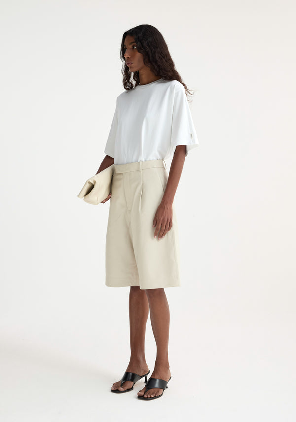 Róhe Leather Loose-fit Shorts | Chalk