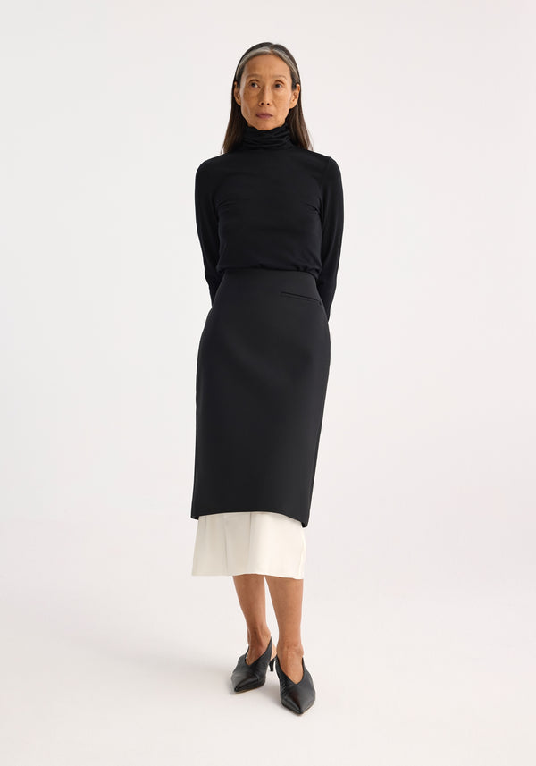 róhe light-weight merino wool turtleneck | black