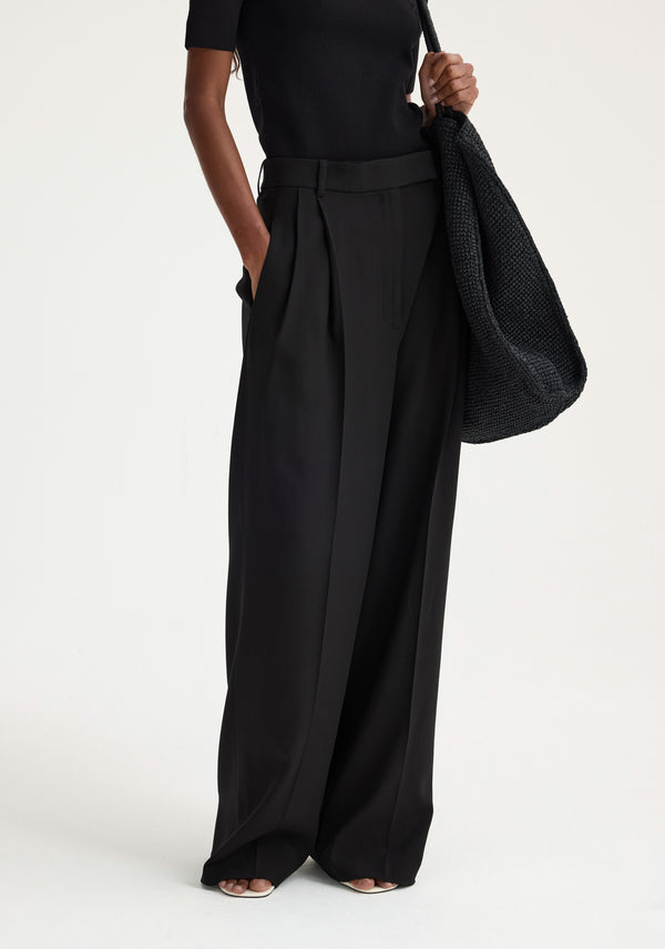 Róhe Mid-waisted Pleated Trousers | Black