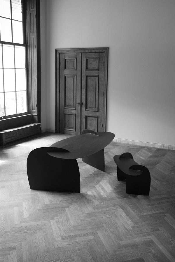 róhe sculpted table | 9845