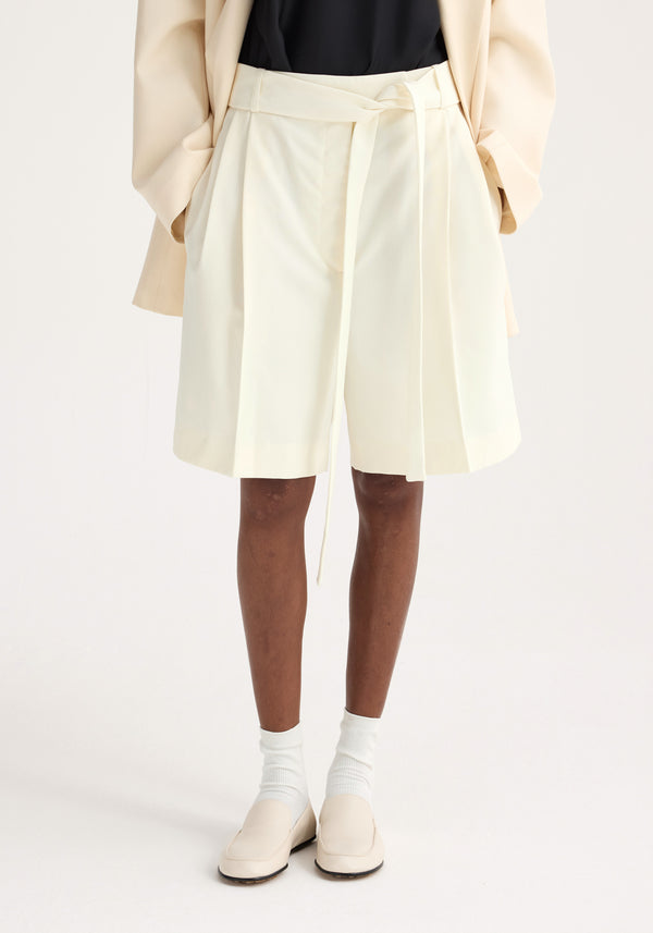 Róhe Tailored Belted Shorts | Off White