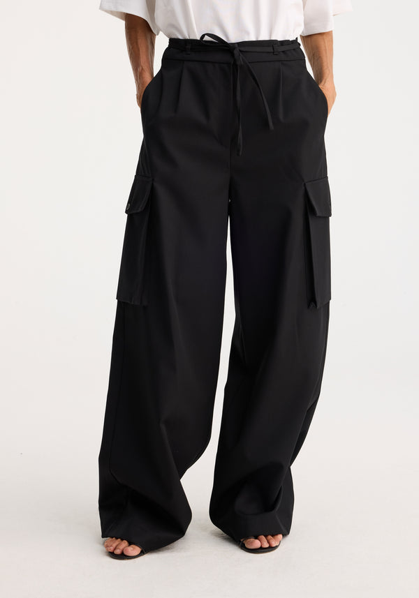 Róhe Tailored Cargo Trousers | Black