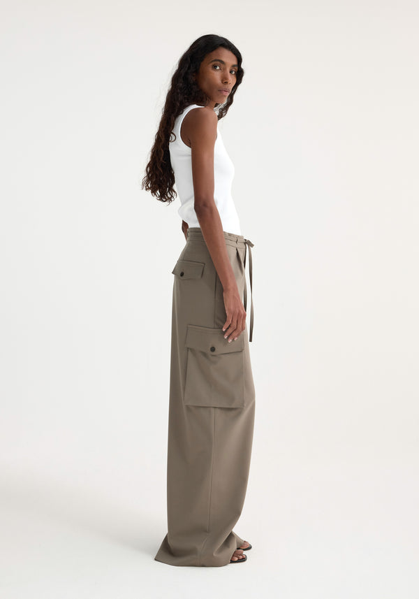 Róhe Tailored Cargo Trousers | Taupe