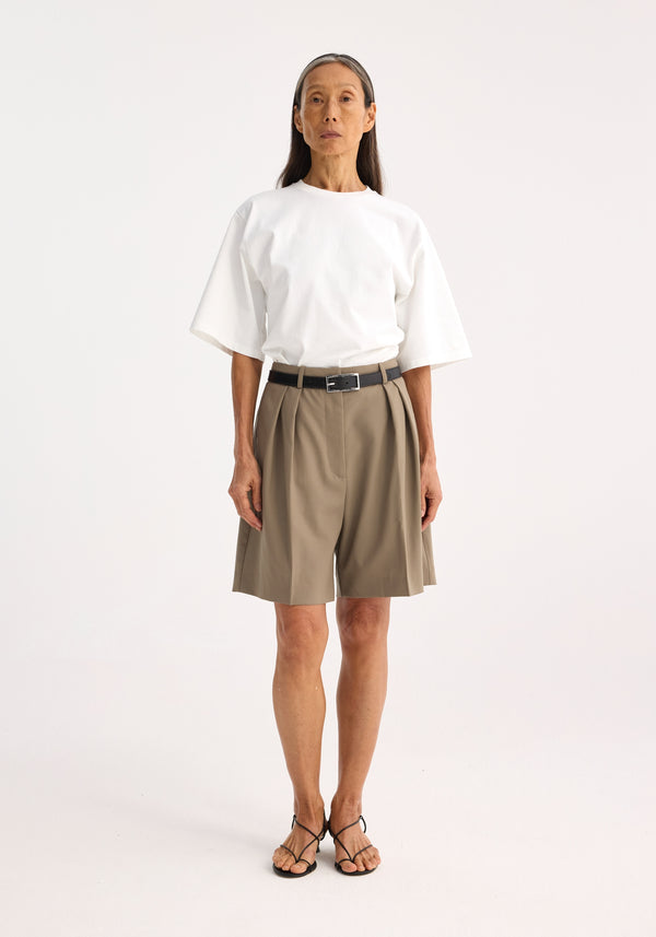 róhe tailored wide leg shorts | khaki