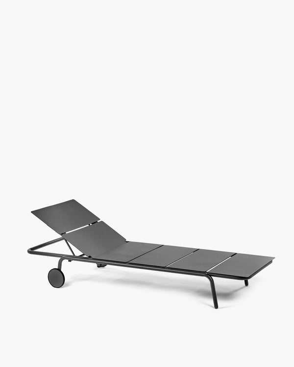roos van de velde Sun lounger aluminium black August