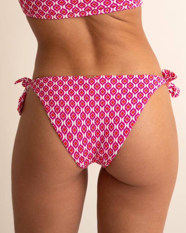 Sam Friday Barra Diamond Ikat