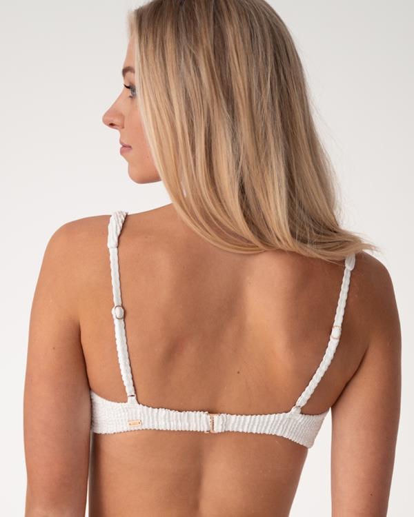 Sam Friday Coral White