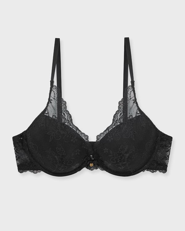 Sam Friday Demi Black