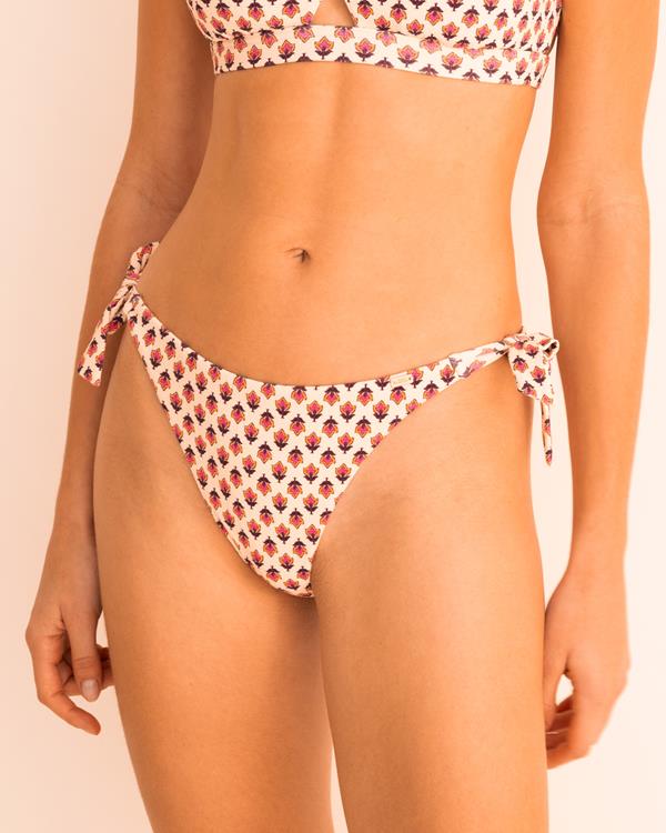 Sam Friday Ipanema Icon Flower