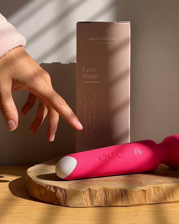 sam friday Love Wand Hot Pink