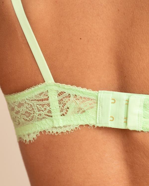 Sam Friday Luna Topaz