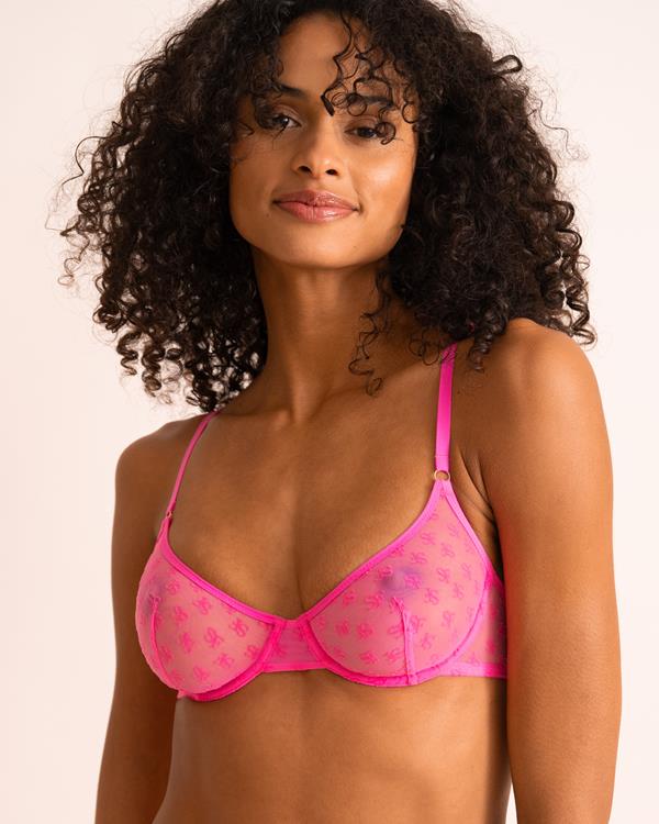 Sam Friday Myla Flamingo