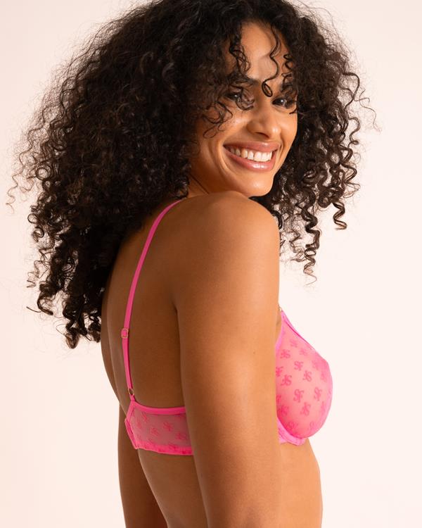 Sam Friday Myla Flamingo