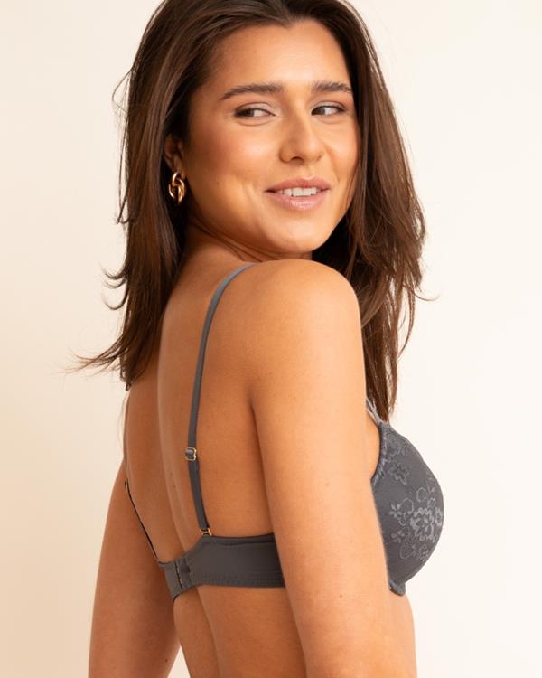 Sam Friday Polly Nightshadow