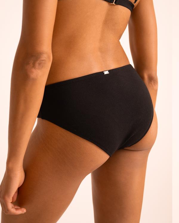 Sam Friday Rosa Black