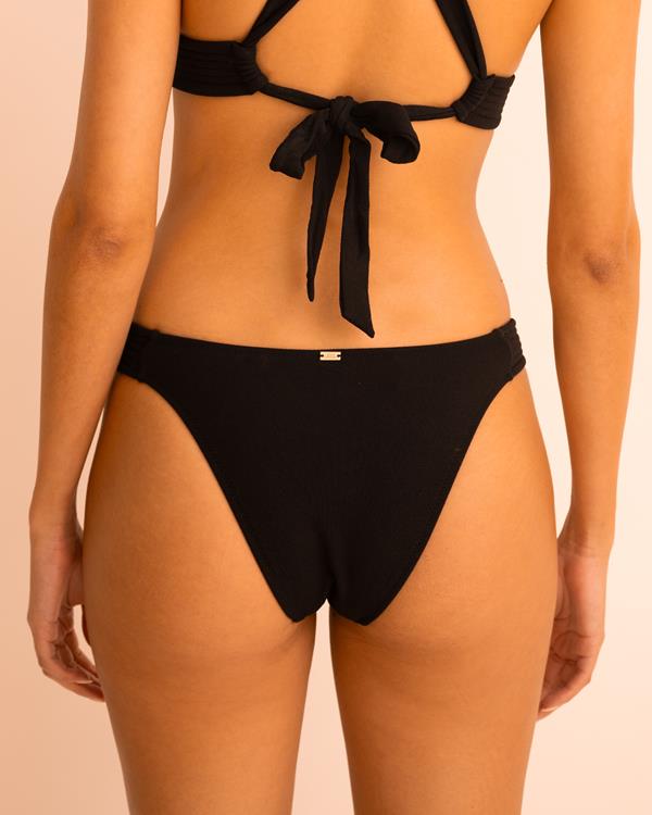 Sam Friday Saga Black