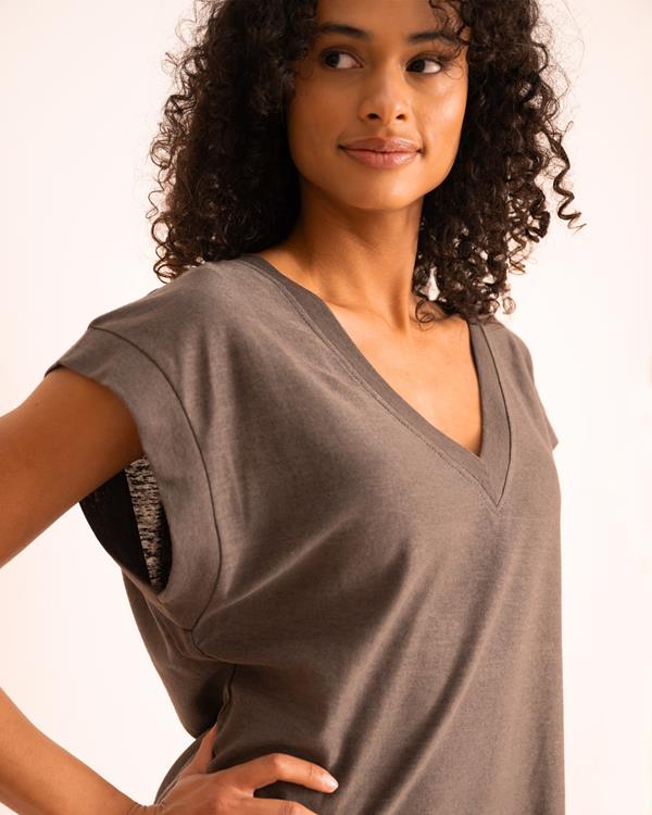 Sam Friday V-neck Linen Shirt Faded Black