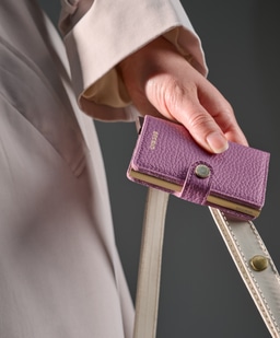 Secrid Description - Secrid Miniwallet Pebble Orchid Dark