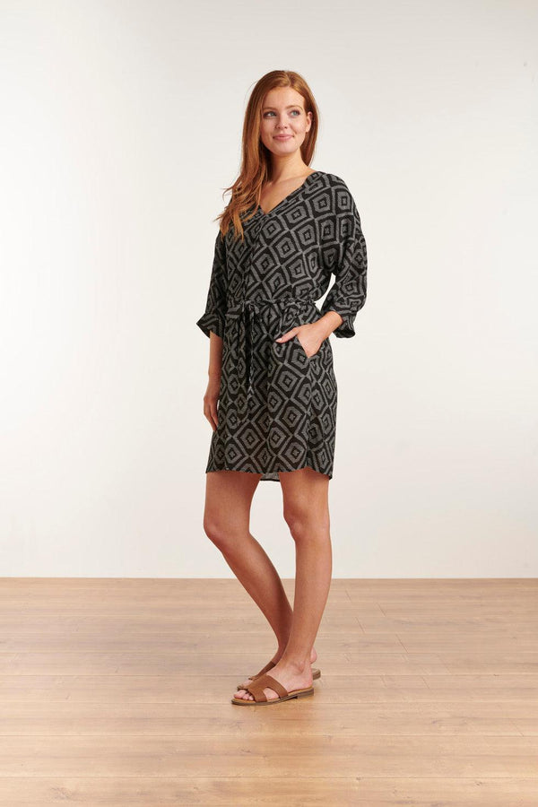 Smashed Lemon 23012 Marscha Jurk Losvallen Met Driekwart Mouw | Black-White