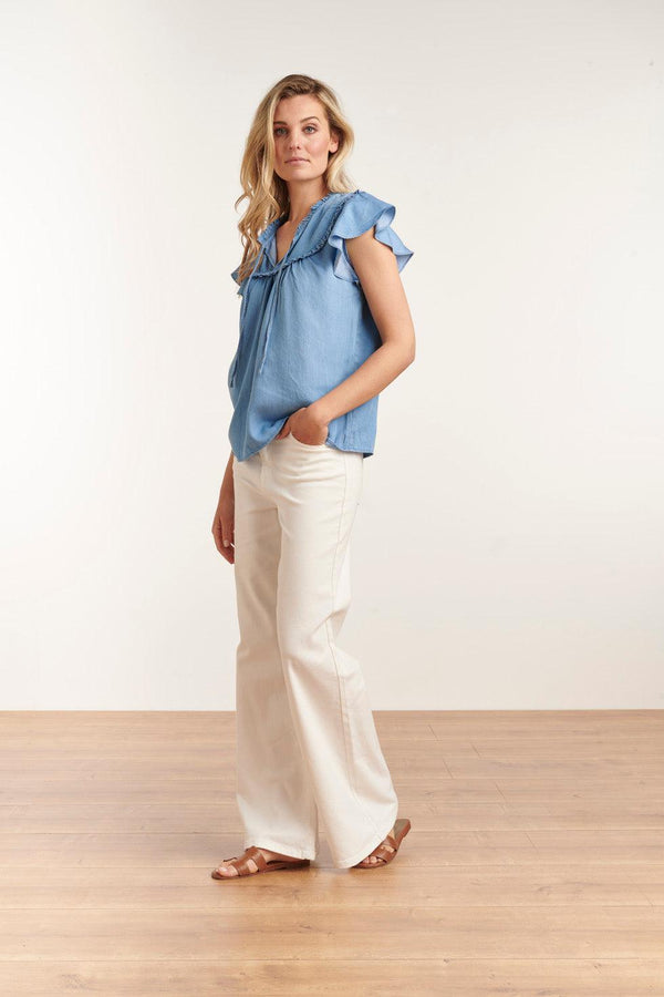 Smashed Lemon 23078 Licht Tencel Top Met Vlindermouwenruches | Medium Blue Denim
