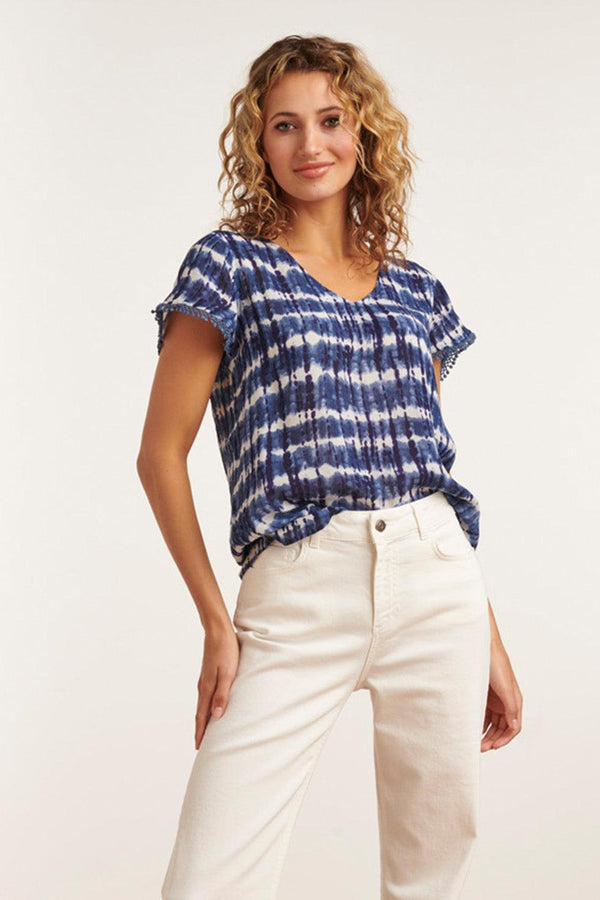 Smashed Lemon 23184 Tie Dye Short Sleeve Round Neck Top | Blue-White