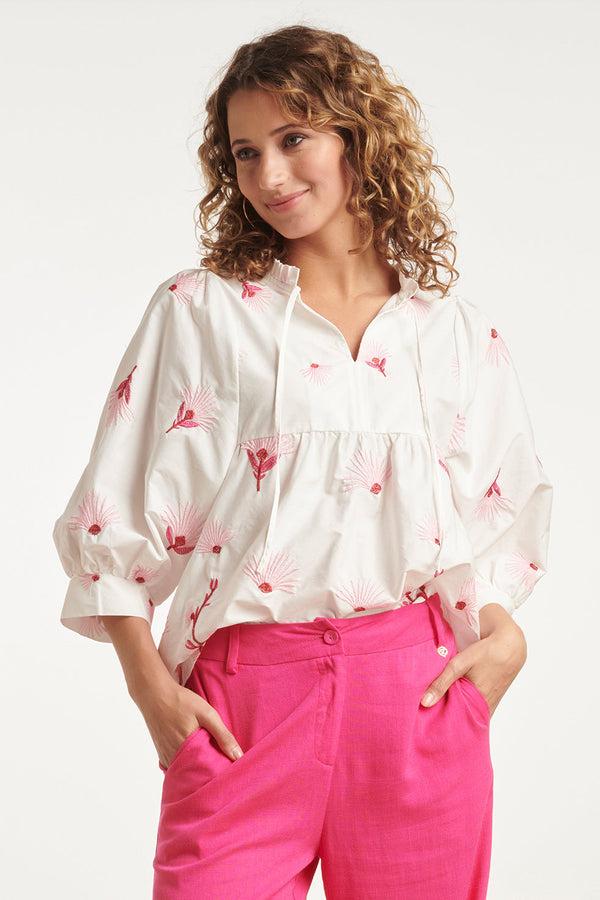 Smashed Lemon 24082 Geborduurde Bloemen Top | White-Pink