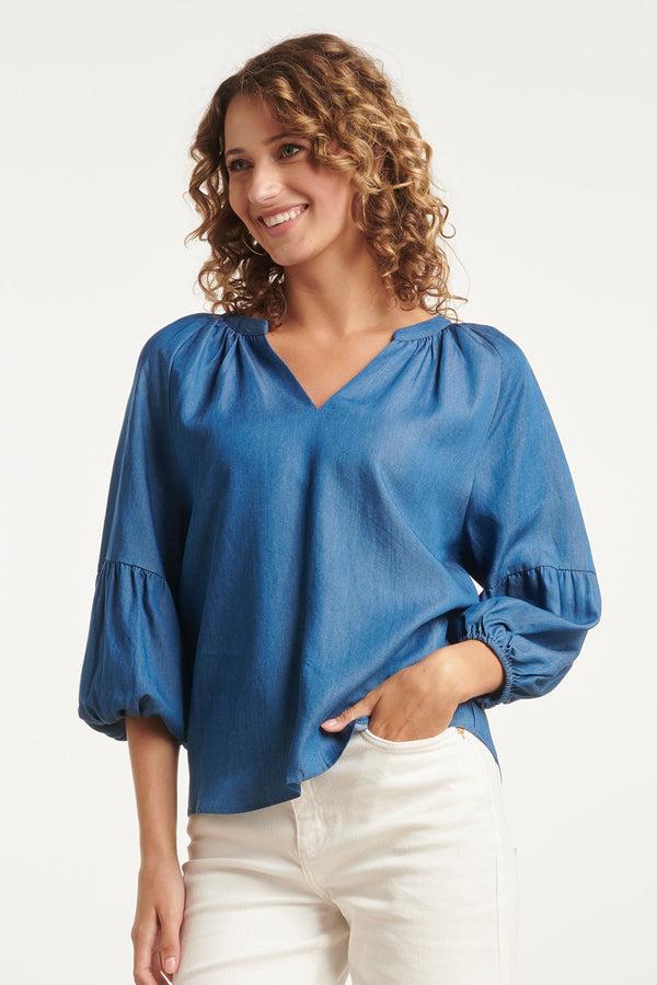 Smashed Lemon 24095 Denim Look Top Met V-Halspofmouwen | Medium Blue Denim