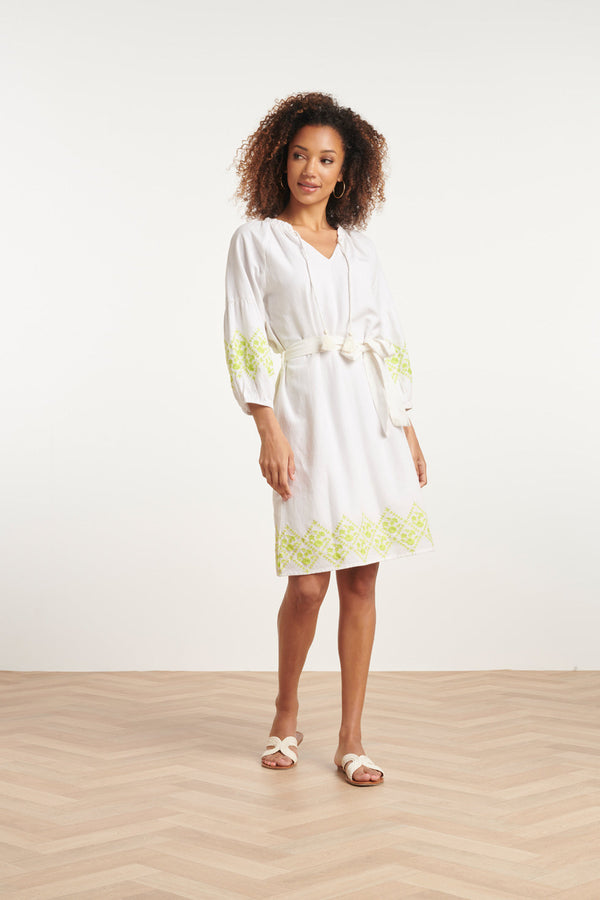 Smashed Lemon 24130 Zachte Te Jurk Met Limoen Bloemenborduurwerk | White-Lime
