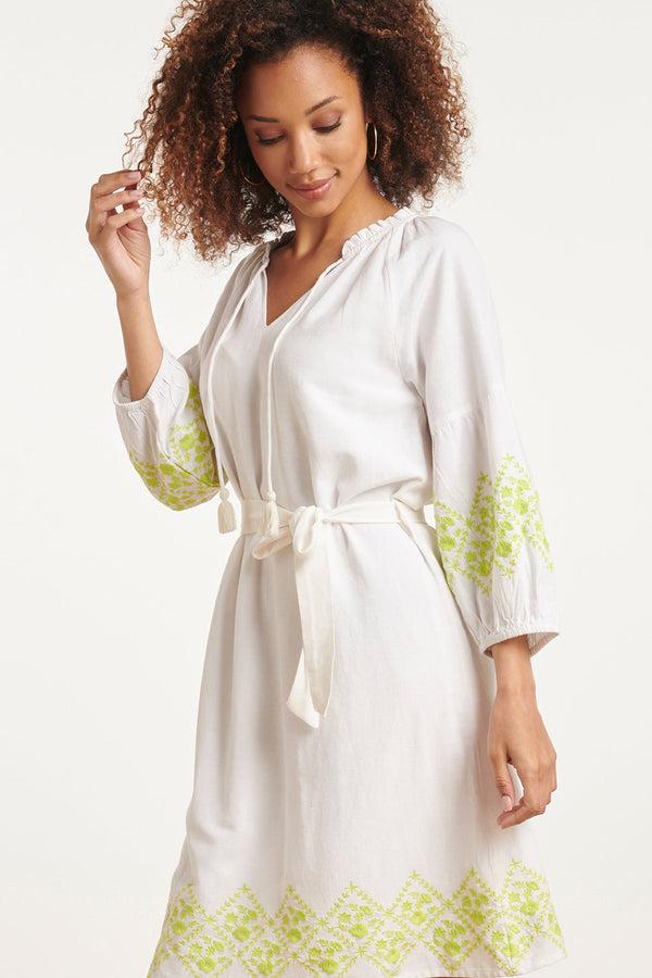 Smashed Lemon 24130 Zachte Te Jurk Met Limoen Bloemenborduurwerk | White-Lime