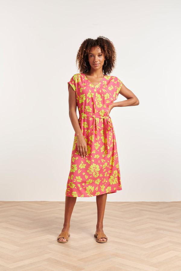 Smashed Lemon 24371 Dames Fuchsia Jurk Met Allover Lime Bloemenprint | Lime-Pink