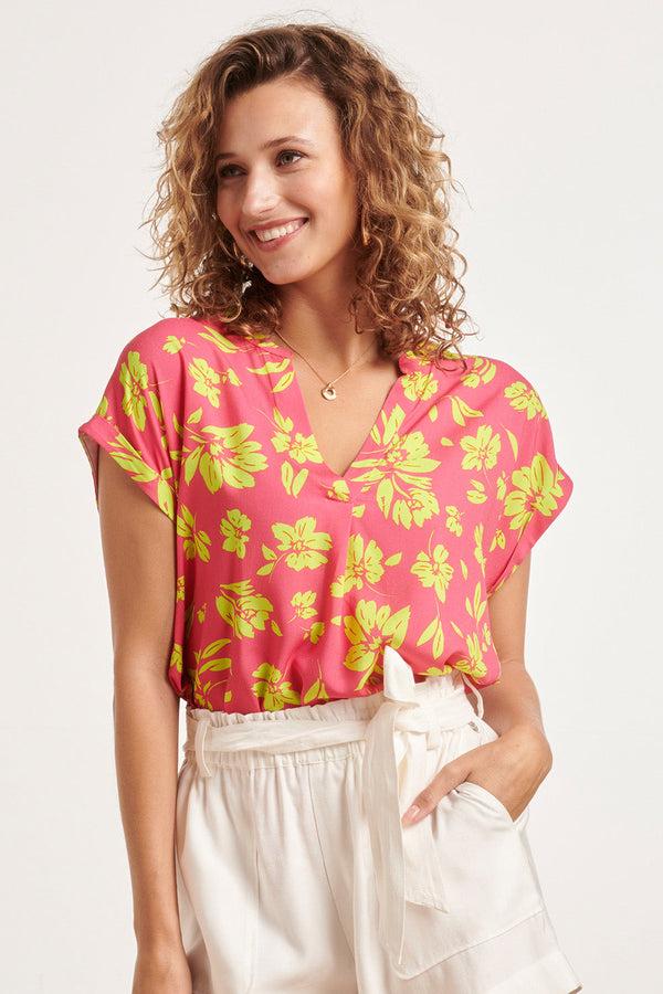 Smashed Lemon 24372 Dames Fuchsia Top Met Allover Lime Bloemenprint | Lime-Pink