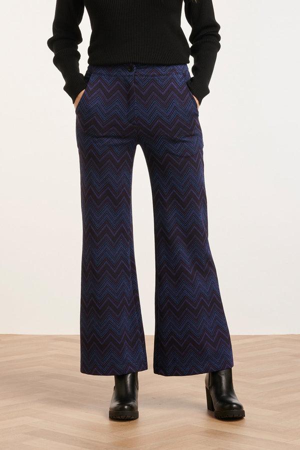 smashed lemon 24678 Zigzag Print Broek Met Flared Pasvorm | Navy-Black