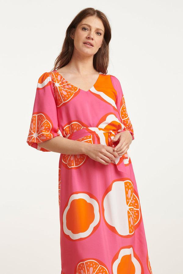 Smashed Lemon 25028 V-Neck Midi Jurk Met Ballonmouwengrafisch Fruitprint | Pink-Multicolour