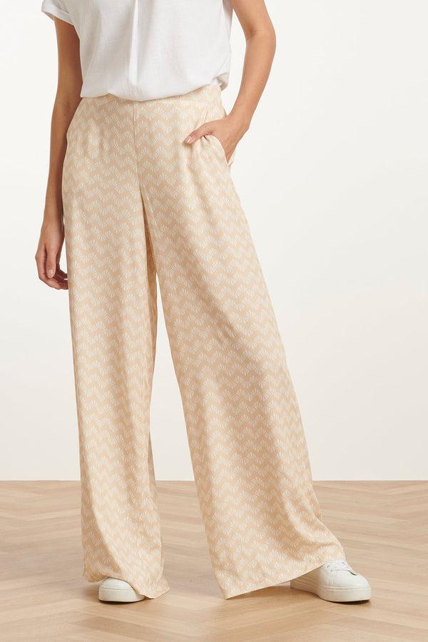 Smashed Lemon 25064 Wijde Broek Met Schelp Zigzagprint | Sand-White